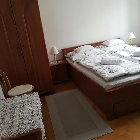 Viragos Vendeghaz Apartament Balatonfüred