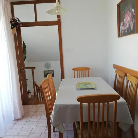 Apartament Viragos Vendeghaz *