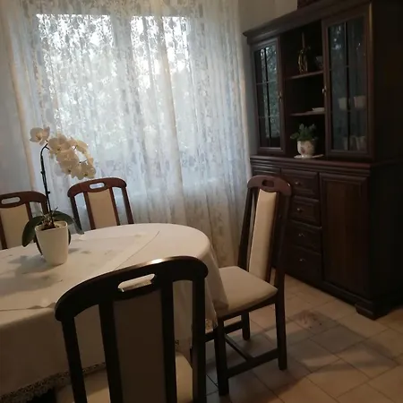 아파트 Viragos Vendeghaz *