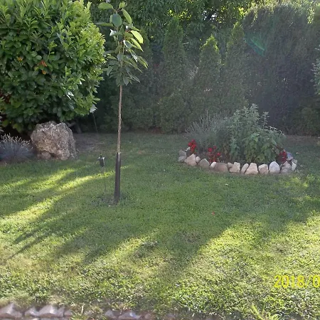 Viragos Vendeghaz Appartamento *